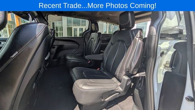 2021 Chrysler Pacifica Touring L AWD