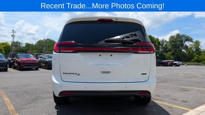 2021 Chrysler Pacifica Touring L AWD