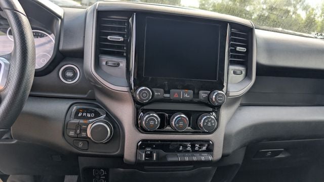 2026 RAM Ram 1500 RAM 1500 TRADESMAN CREW CAB 4X4 5'7' BOX