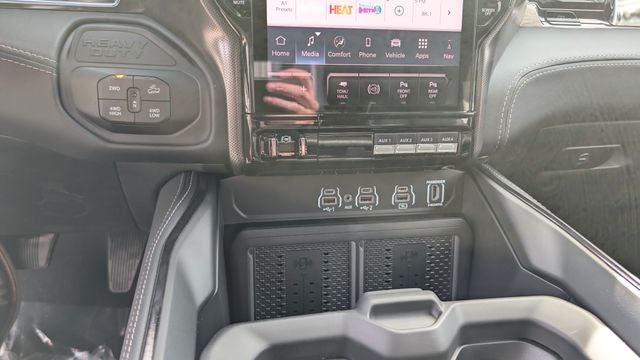 2026 RAM Ram 2500 RAM 2500 LIMITED CREW CAB 4X4 6'4' BOX