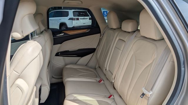 2015 Lincoln MKC Base