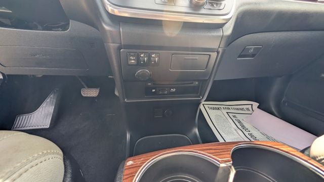 2017 Toyota Sienna Limited 7 Passenger