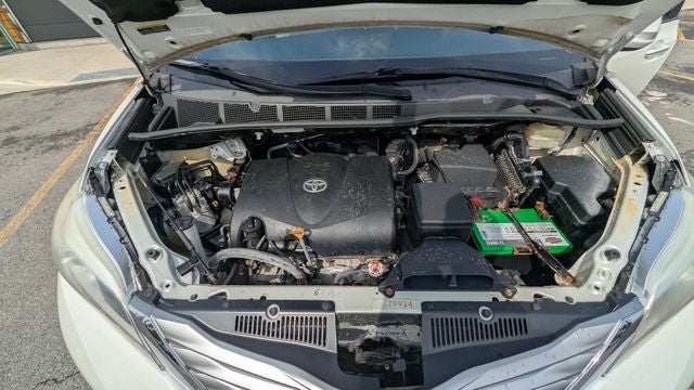 2017 Toyota Sienna Limited 7 Passenger