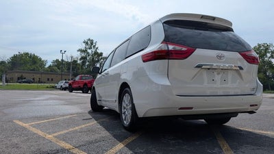 2017 Toyota Sienna Limited 7 Passenger