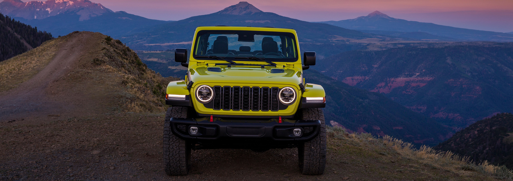 The 2024 Jeep Gladiator on top of a mountain.